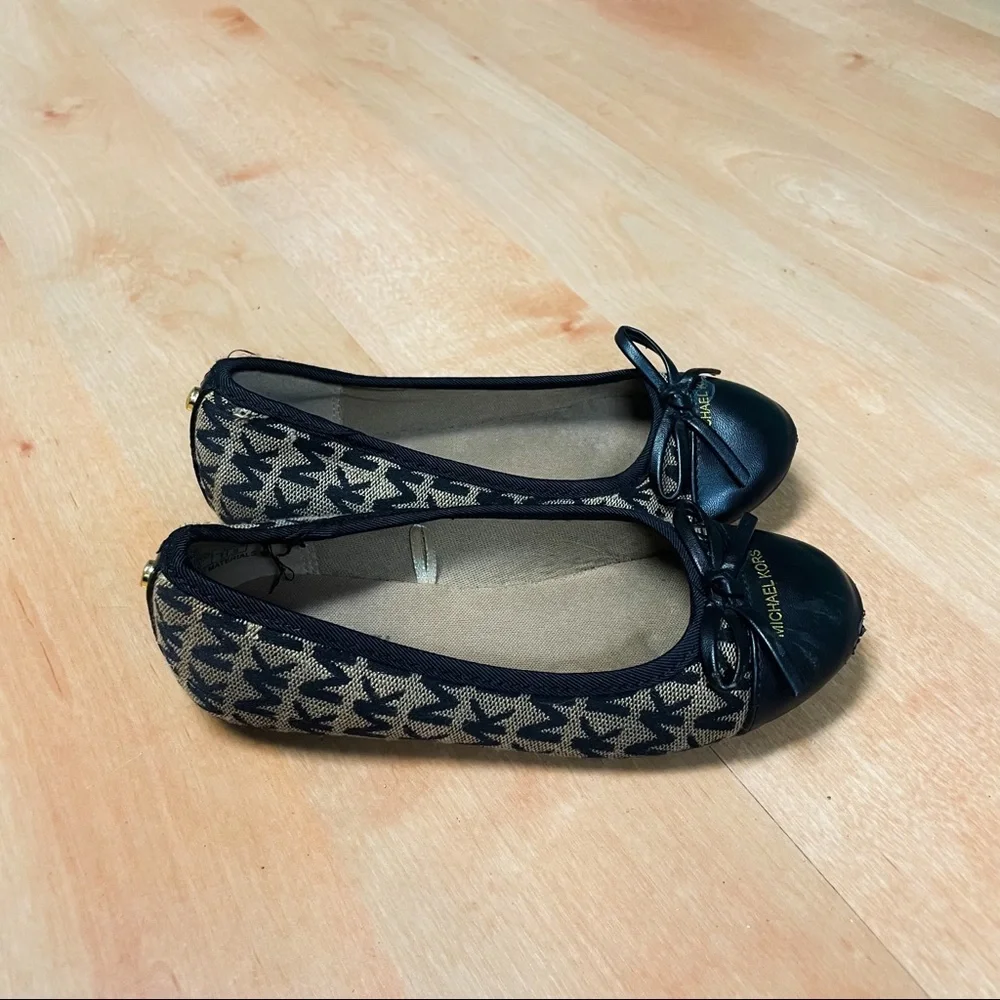 Michael Kors girls tan